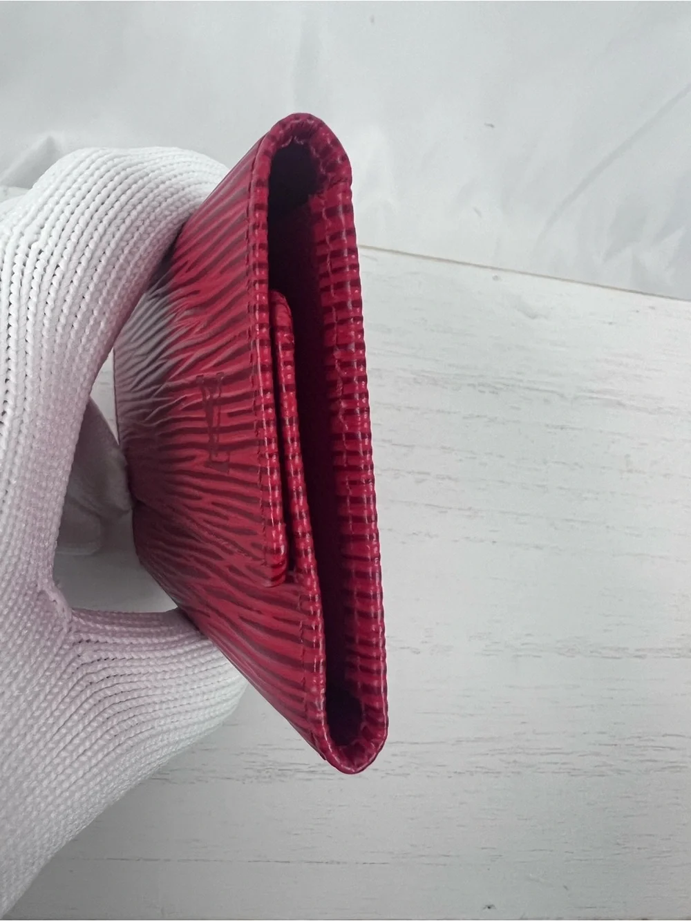 LOUIS VUITTON Red Epi Leather 6 Key Holder